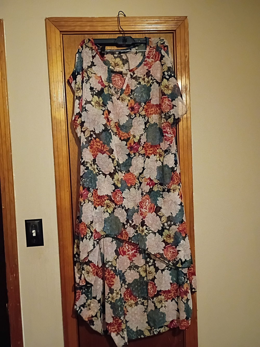 cha cha vente Floral High-Low Maxi Dress in Multi Color